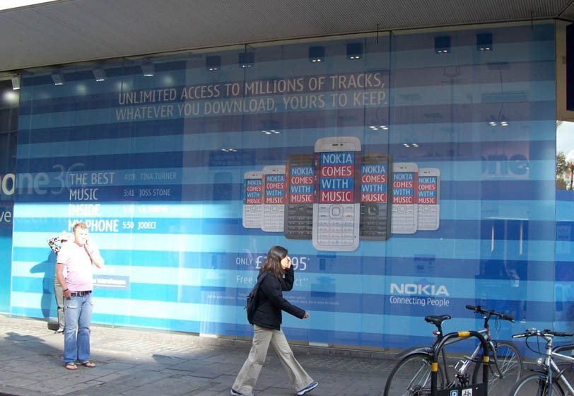 one-way-vision-window-graphic-display1